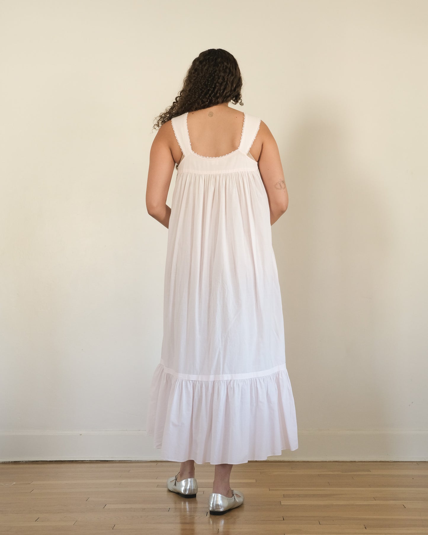 90s Eileen West pale pink midi