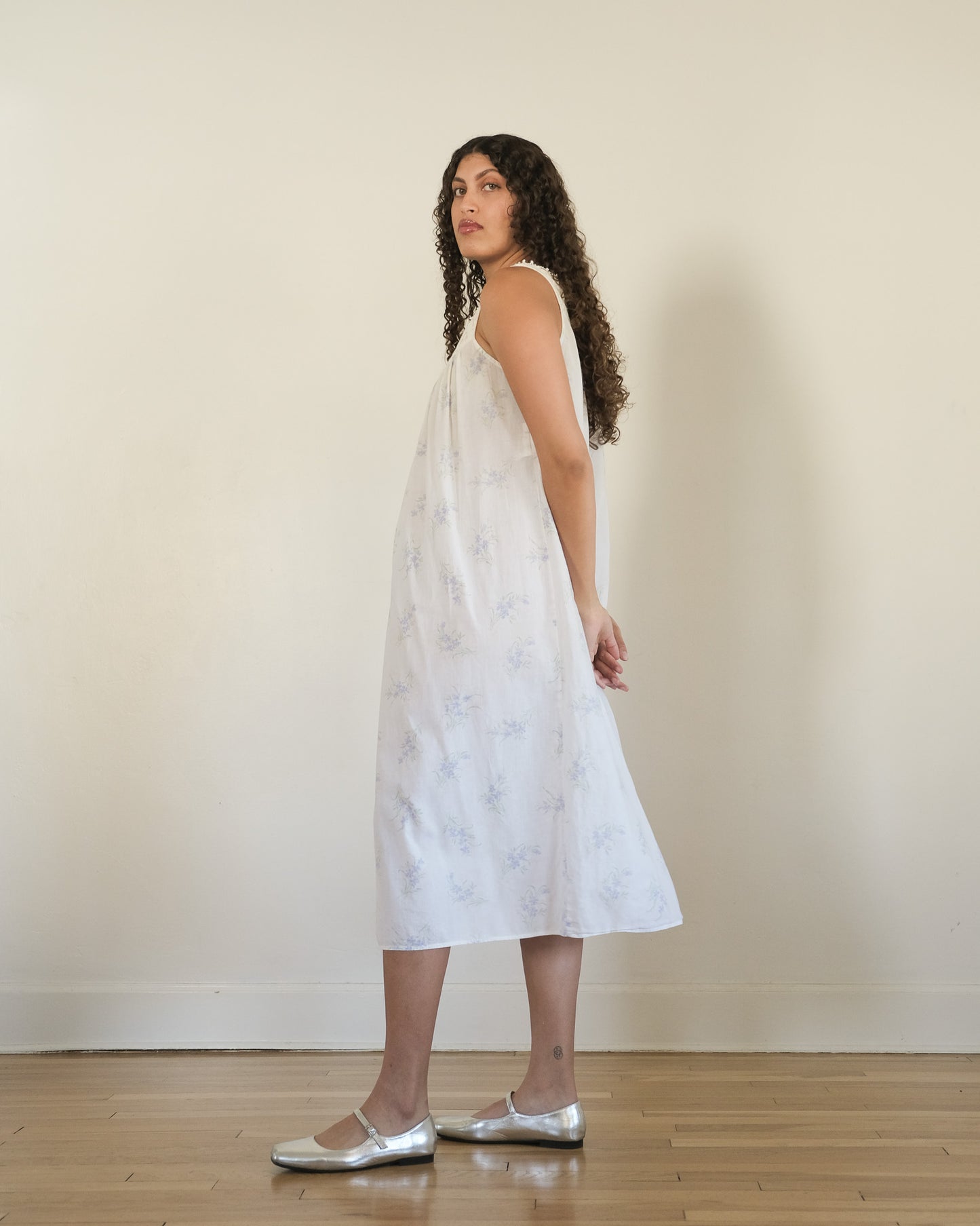 1995 Eileen West floral lace trim midi