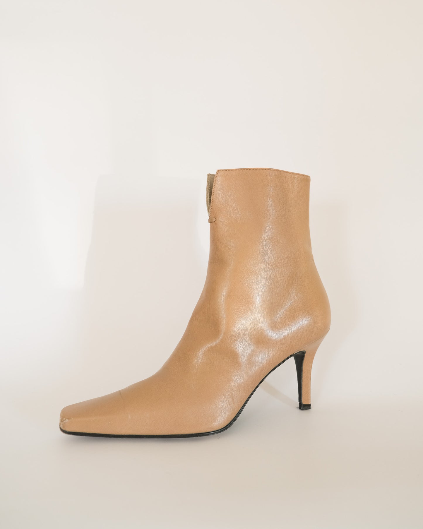 Stuart Weitzman stiletto boots (7.5-8)