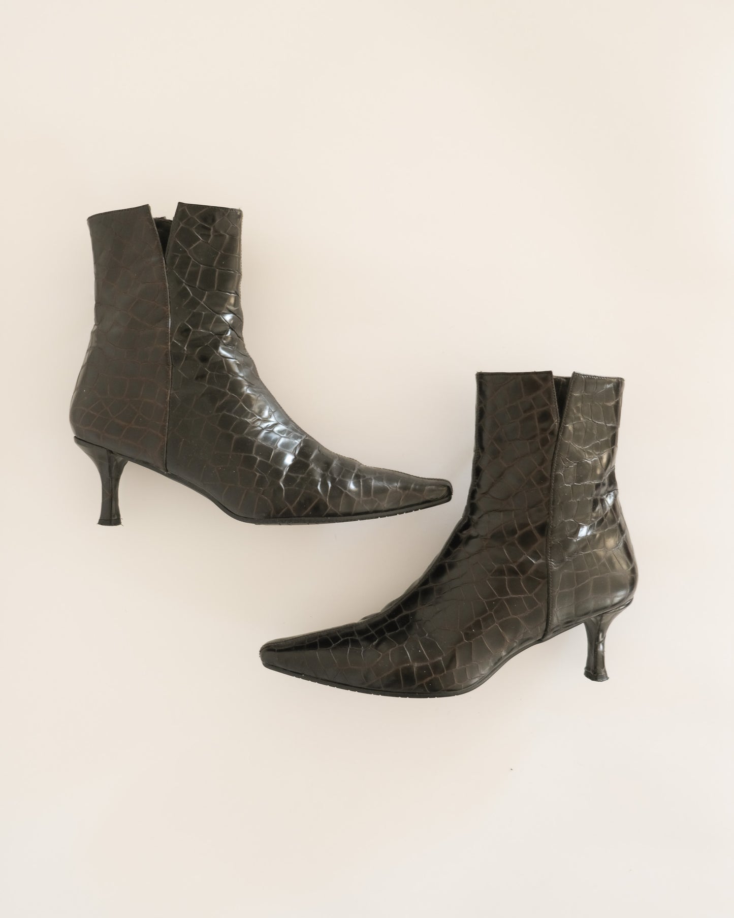 Stuart Weitzman kitten heel boots (9)