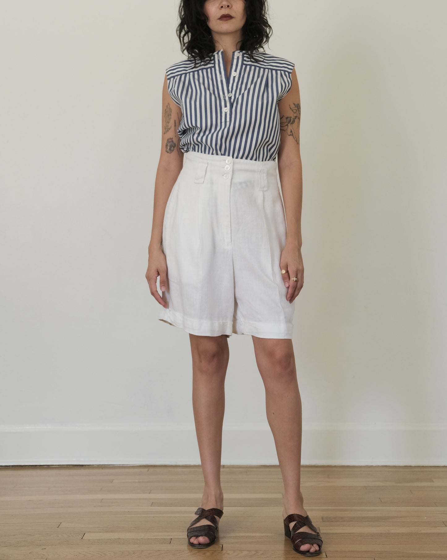 DKNY LINEN TROUSER SHORTS