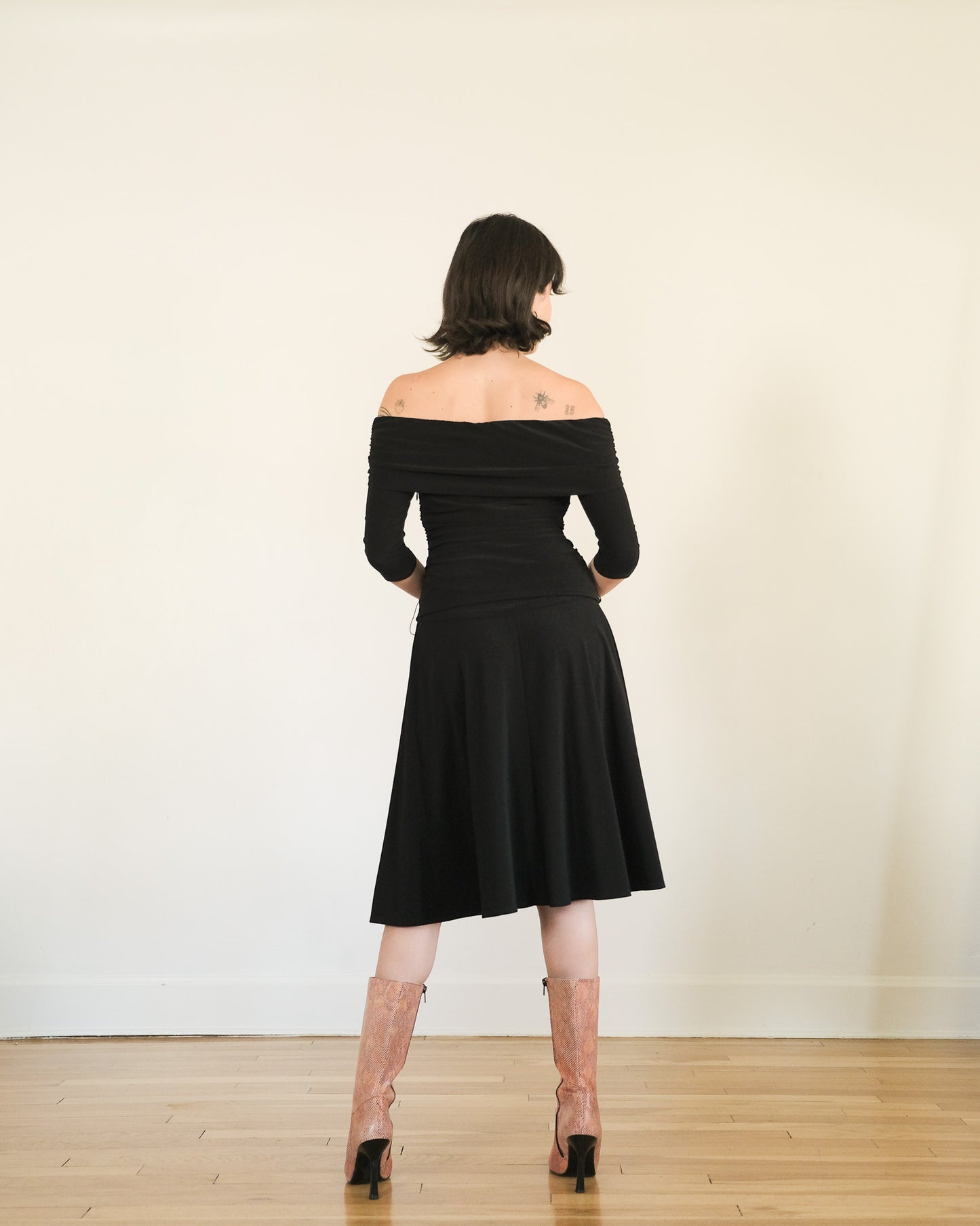 y2k Shelli Segal ruched midi dress