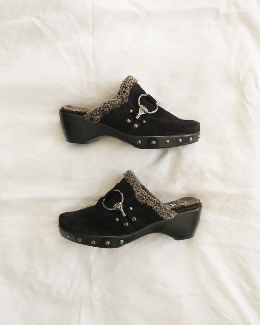 y2k Stuart Weitzman shearling mules (9)